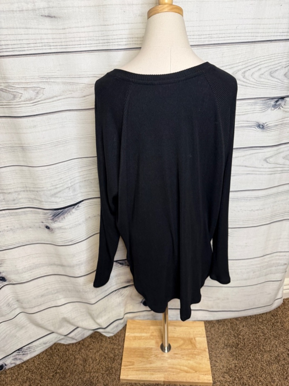 Sonoma Black Ribbed V-Neck Long Sleeve Top - Picture 3 of 3